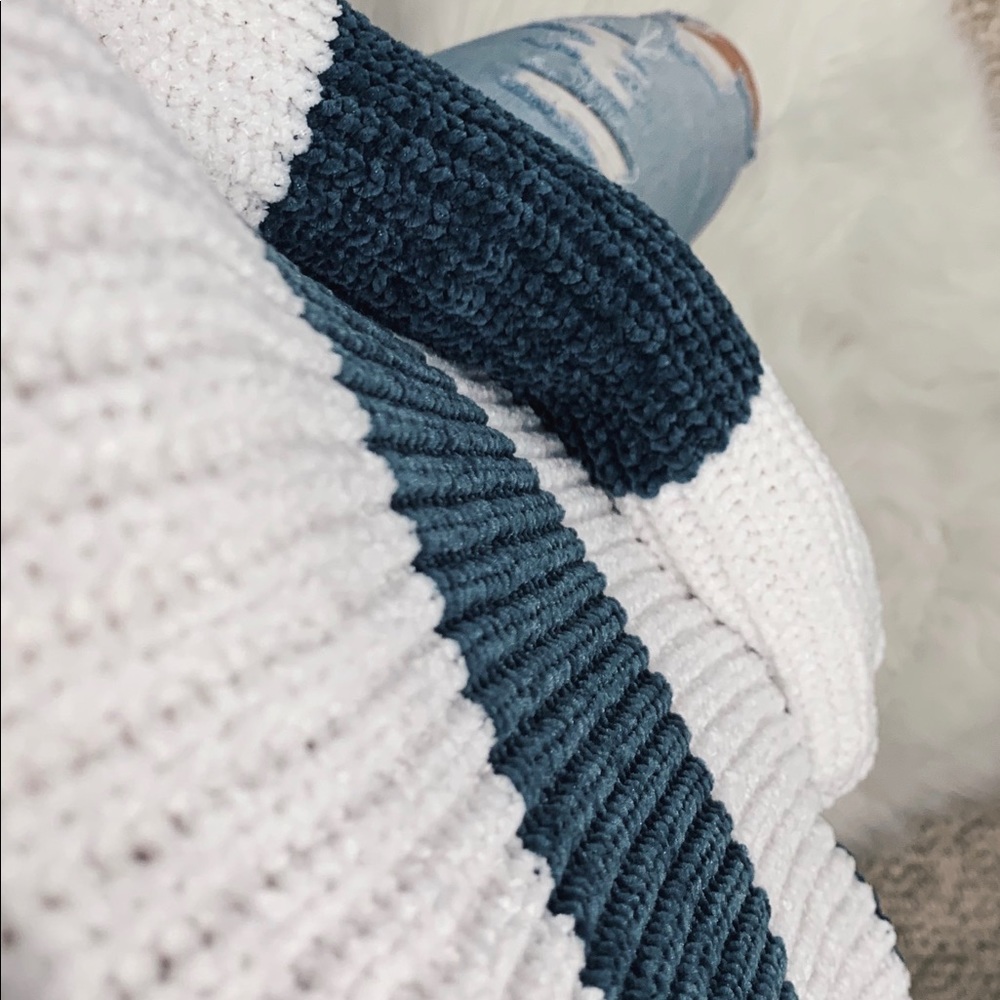 🆕 Madison - Teal + White Striped Sweater - Picture 8 of 8